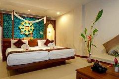 004-rawai-palm-beach-phuket-deluxe-pool-view.jpg