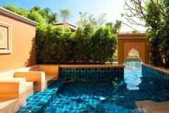 012-rawai-palm-beach-phuket-deluxe-pool-access.jpg
