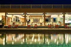013-rawai-palm-beach-phuket-restaurant.jpg