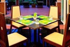res-Restaurant-1.jpg
