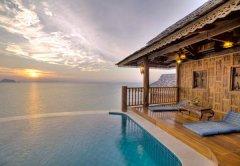 008-Santhiya-Royal-Grand-Pool-Villa-Suite-2.jpg