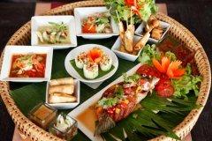 007-sareeraya-samui-Traditional-Northern-Style-Khantoke-Dinner.jpg