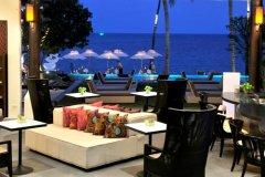 010-sareeraya-samui-Read-Red-Bar.jpg