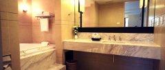 06-Bathroom.jpg