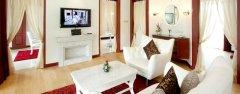 011-Sea-Pearl-Villas-Phuket-deluxe-suite-private-pool2.jpg