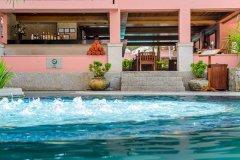 08-seaview-patong-hotel.jpg