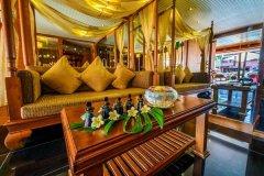 12-seaview-patong-hotel.jpg