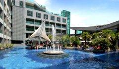 the-kee-phuket-Swimming-Pool.jpg