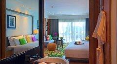 The-Nai-Harn-Phuket-006.jpg