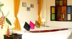 01-the-old-phuket-Deluxe-Sino-Wing.jpg