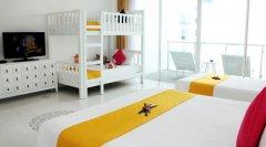 07-the-old-phuket-Deluxe-Family-Room-Serene-Wing.jpg
