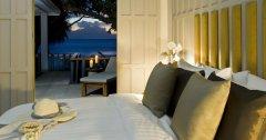 11-the-surin-phuket-Beach-Deluxe-Suite.jpg