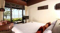3-the-vijitt-phuket-Deluxe-Beachfront-Villa-1.jpg