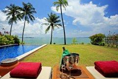 The-Village-Coconut-Island-Resort-001.jpg